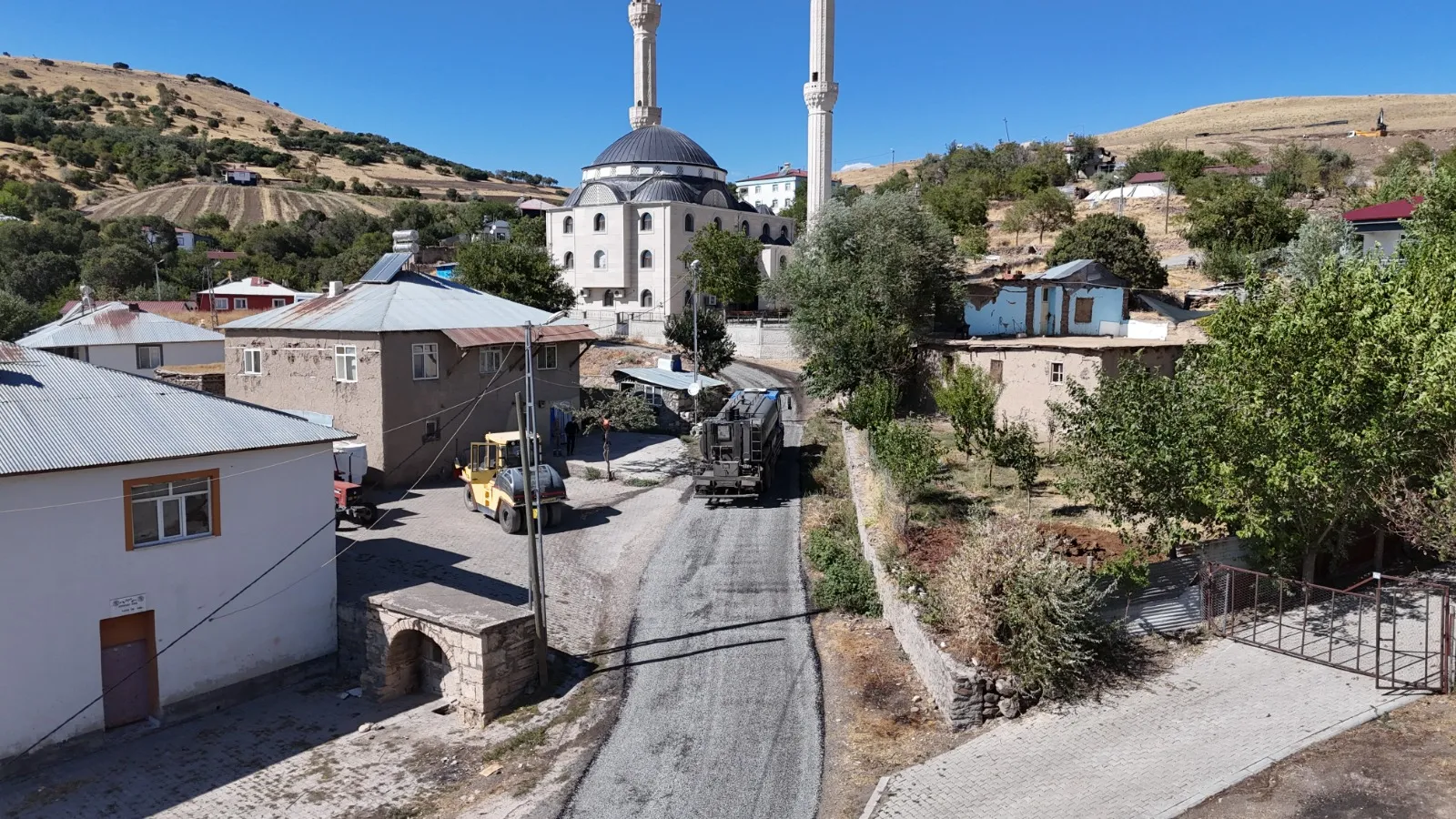 Gedikyurt–Köprüdere Grup Yolunda Çalışmalar Tamamlandı