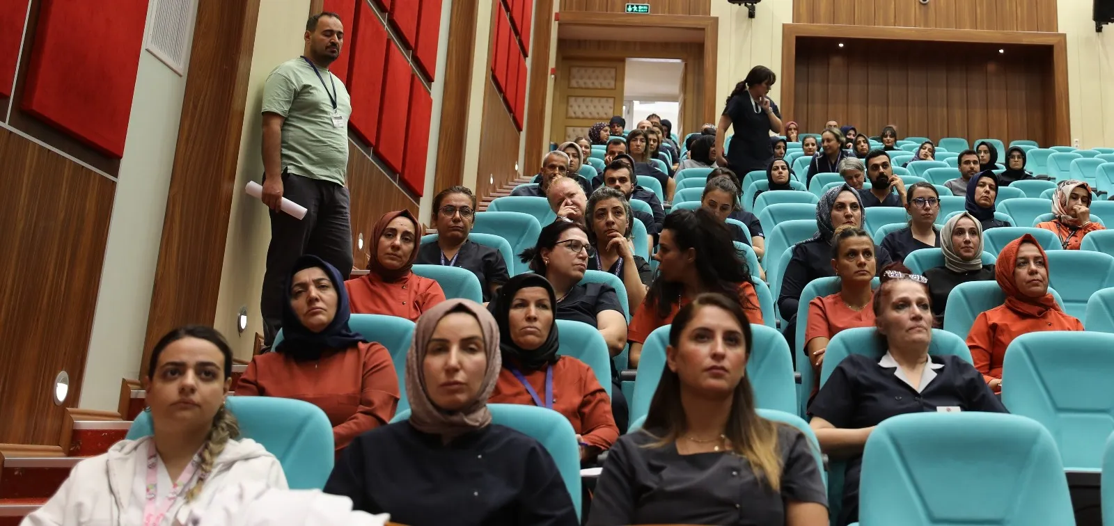 Manşet: Fırat Üniversitesi Hastanesinde  Kuduz Hastalığına Dikkat Çekildi